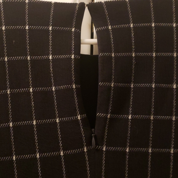 Banana Republic checkered ruffle dress size 0 - Picture 6 of 6